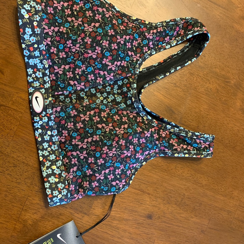 Floral Nike Sports Bra NWT